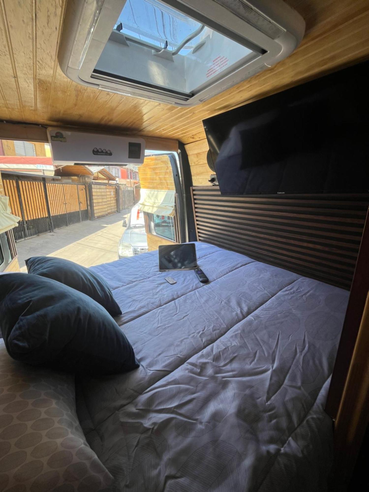 Acampamento Campervan Totalmente Equipada - Casarodante - Motorhome Santiago